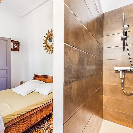 Holiday home Awesome In